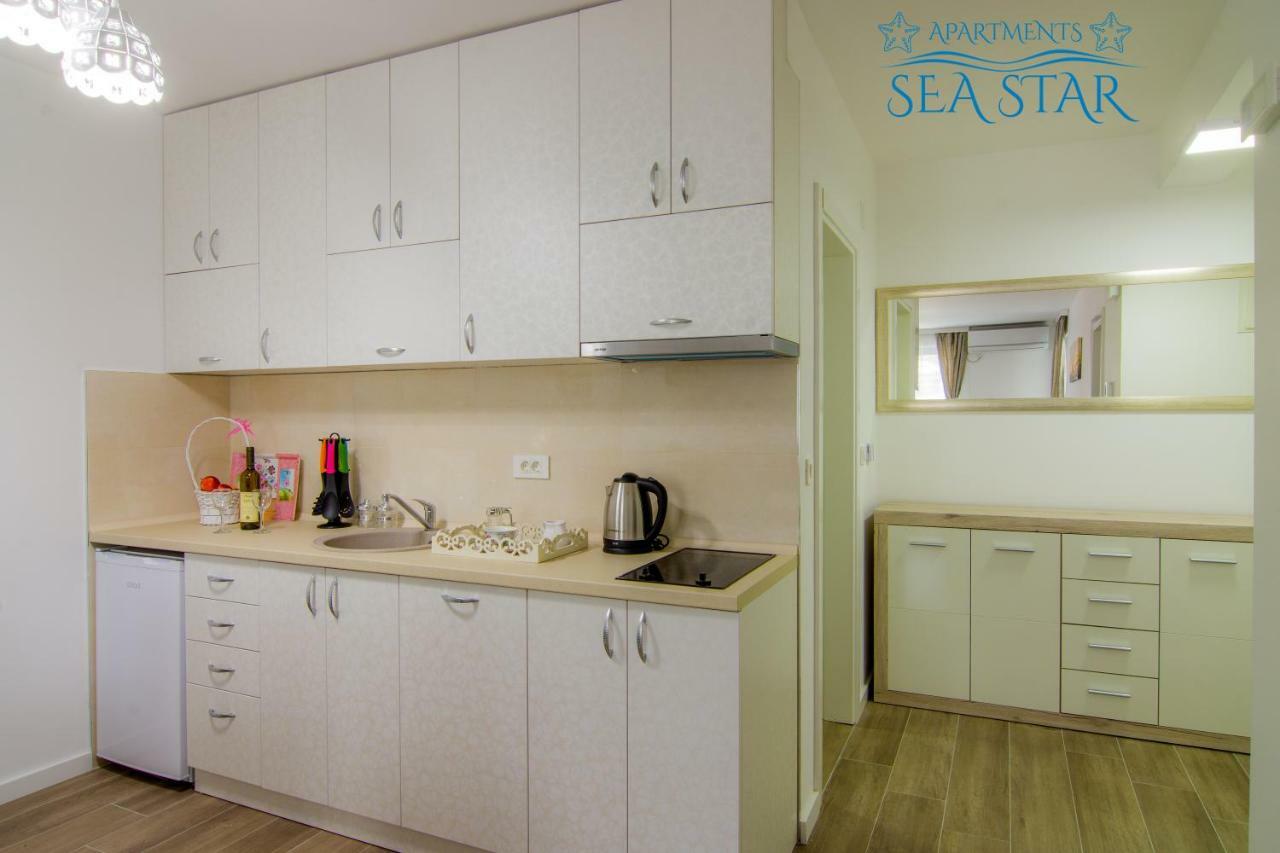 Sea Star Apartment Dobra Voda Exteriör bild